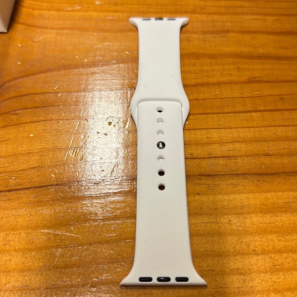 Series 5 Apple Watch 40mm GPS + Cellular - Picture 11 of 14
